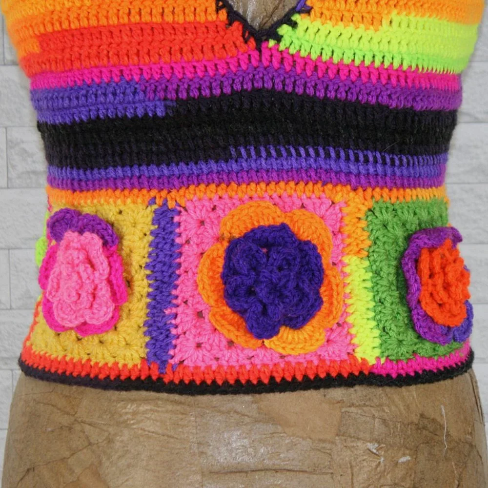 HAND CRAFTED Cropped Top Crochet Halter Granny Square Floral Festival Fashion - Picture 3 of 11